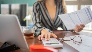 Managing business freelance taxes in Canada